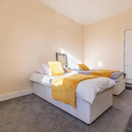 District Ennerdale Sleeps 12